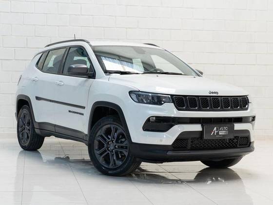 JEEP COMPASS 1.3 T270 TURBO FLEX LONGITUDE AT6 JEEP COMPASS 1.3 T270 TURBO FLEX LONGITUDE AT6